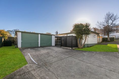 Photo of property in 90 Porchester Road, Papakura, 2110