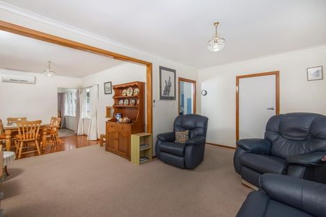 Photo of property in 2/37 Shakespeare Road, Milford, Auckland, 0620