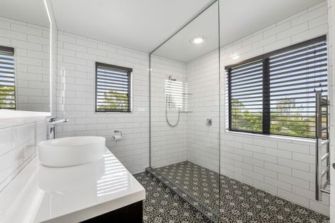 Photo of property in 65 Mcgiven Drive, Ridgewood, New Plymouth, 4371