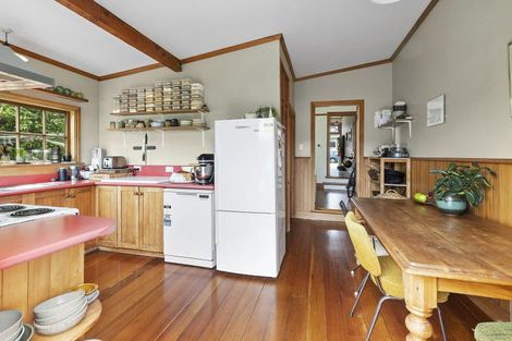 Photo of property in 13 Herald Terrace, Berhampore, Wellington, 6023