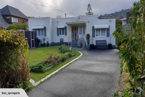 Photo of property in 145 Kings Crescent, Hutt Central, Lower Hutt, 5010