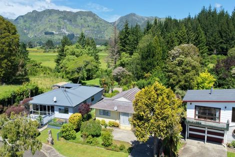 Photo of property in 30 Sunbelt Crescent, Takaka, 7110