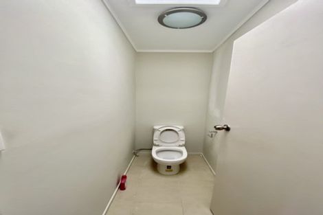 Photo of property in 1/91 Diana Drive, Glenfield, Auckland, 0627