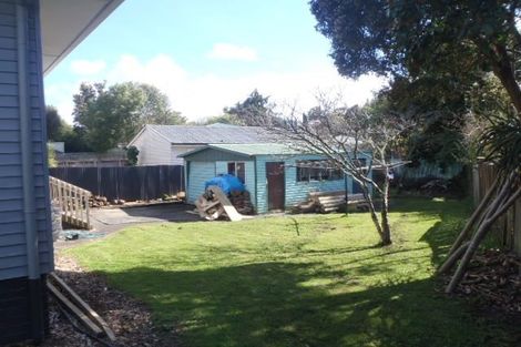 Photo of property in 4 Cajero Place, Green Bay, Auckland, 0604