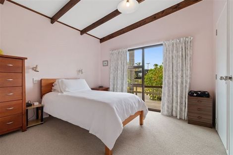 Photo of property in 100 Bellona Road, Whangamata, 3620