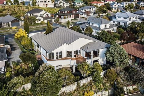 Photo of property in 10 Furlong Crescent, Churton Park, Wellington, 6037