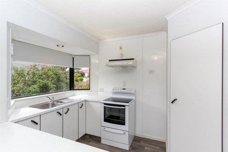 Photo of property in 1a Turakina Street, Merrilands, New Plymouth, 4312