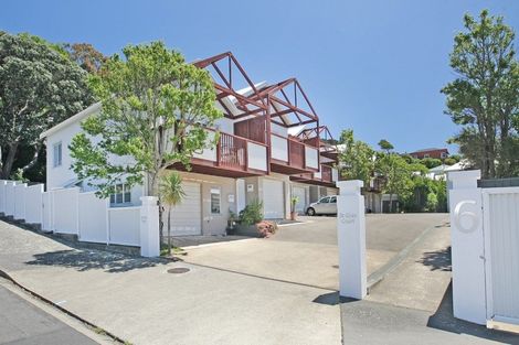 Photo of property in St Giles Court Apartments, 4/6 Vallance Street, Kilbirnie, Wellington, 6022