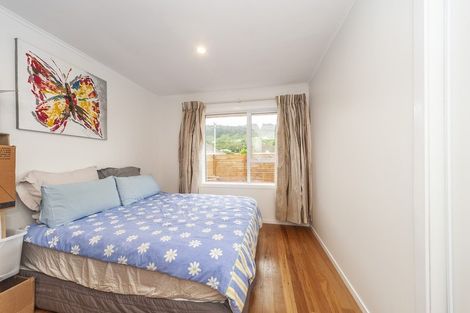 Photo of property in 16 Findlay Street, Tawa, Wellington, 5028