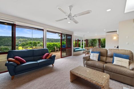 Photo of property in 17 Okura River Road, Okura, Albany, 0792