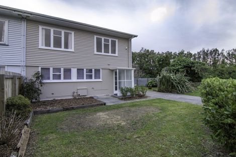 Photo of property in 11 Renfrew Place, Highbury, Palmerston North, 4412