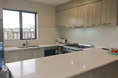 Photo of property in 8 Stile Place, Pukekohe, 2120