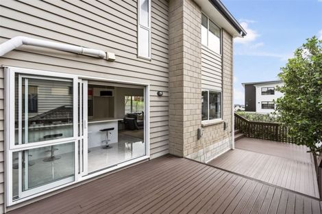Photo of property in 23 Ravello Rise, Flat Bush, Auckland, 2019