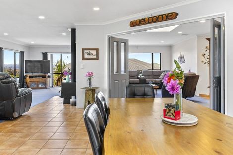 Photo of property in 22 The Grove, Nukuhau, Taupo, 3330