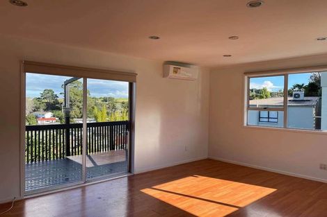 Photo of property in 10 Laurina Road, Sunnynook, Auckland, 0620