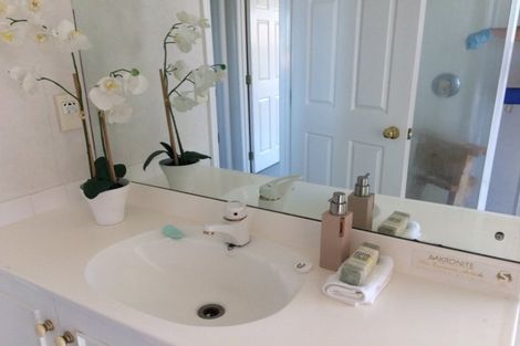 Photo of property in 11 Tralee Terrace, Dannemora, Auckland, 2016