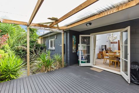 Photo of property in 1/612 Beach Road, Browns Bay, Auckland, 0630