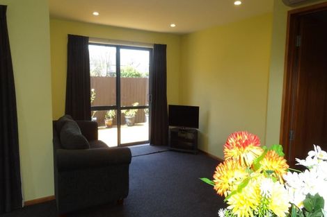 Photo of property in 2/65 Gardiners Road, Bishopdale, Christchurch, 8051