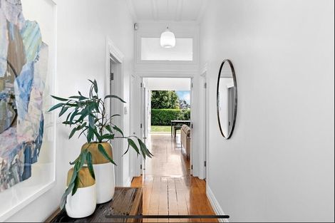 Photo of property in 2/24 West End Road, Herne Bay, Auckland, 1022