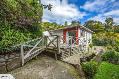 Photo of property in 5 Kiriwai Road, Paremata, Porirua, 5024