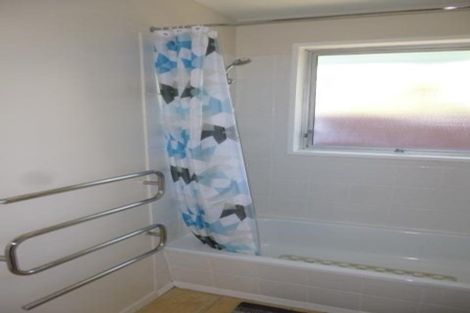 Photo of property in 4/449 Armagh Street, Linwood, Christchurch, 8011