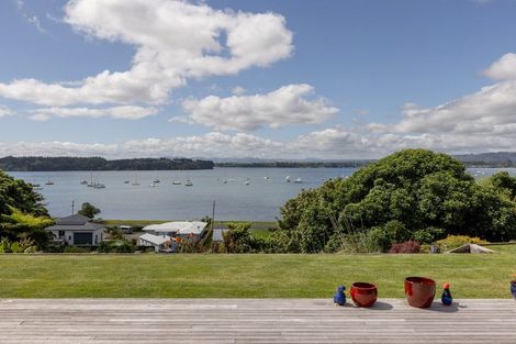 Photo of property in 109 Harbour View Road, Omokoroa, 3114