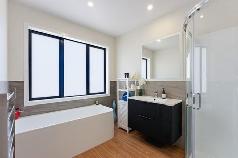 Photo of property in 5 Datum Way, Paraparaumu, 5032
