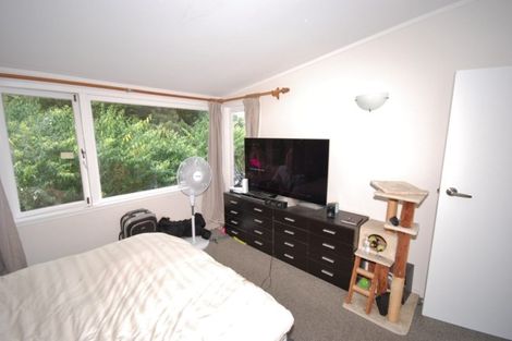 Photo of property in 2/64 Exmouth Road, Northcote, Auckland, 0627