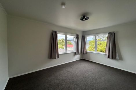 Photo of property in 27 Colvin Street, Westport, 7825