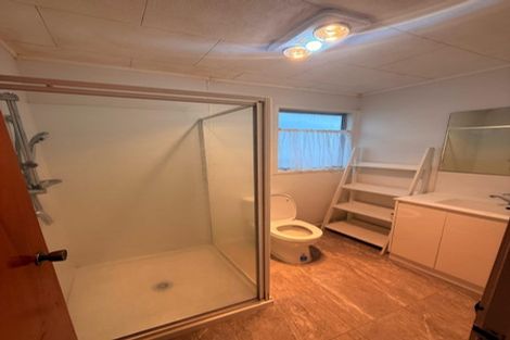 Photo of property in 58 Everglade Drive, Goodwood Heights, Auckland, 2105