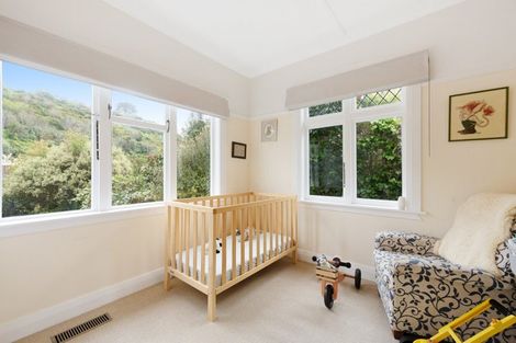 Photo of property in 328 Karori Road, Karori, Wellington, 6012