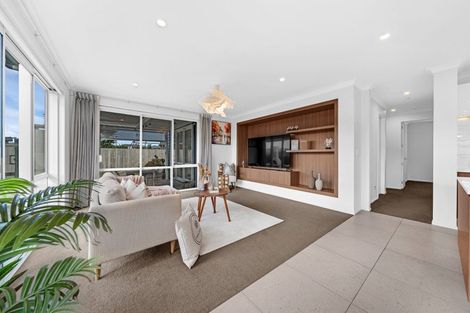 Photo of property in 5 Hooton Drive, Huapai, Kumeu, 0810