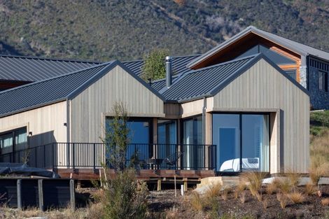 Photo of property in 11a Double Cone Road, Jacks Point, Queenstown, 9371