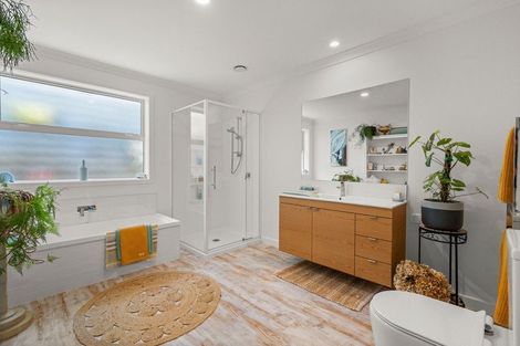 Photo of property in 29 Lakeside Terrace, Omokoroa, 3114