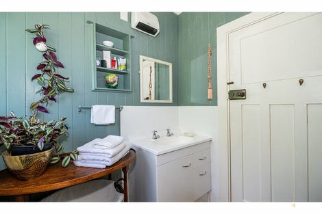 Photo of property in 4 Exeter Street, Waimate, 7924