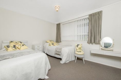 Photo of property in 110 Clovelly Road, Bucklands Beach, Auckland, 2012