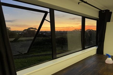 Photo of property in 79 Pemberton Avenue, Bayview, Auckland, 0629