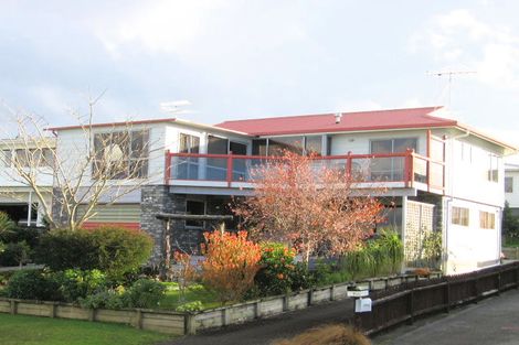 Photo of property in 9 Hinemoa Place, Snells Beach, 0920