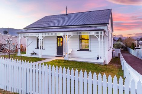 Photo of property in 11 Molyneux Avenue, Cromwell, 9310