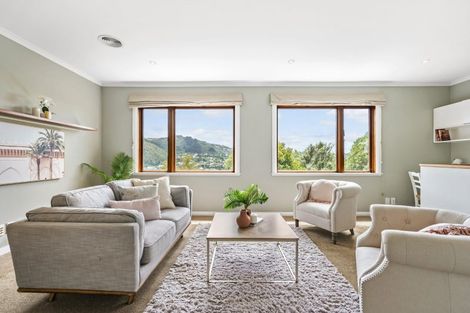 Photo of property in 129 Cockayne Road, Khandallah, Wellington, 6035