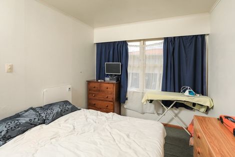 Photo of property in 21 Cricket Place, Melville, Hamilton, 3206