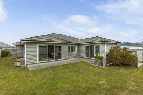 Photo of property in 36 Kahurangi Heights, Aotea, Porirua, 5024