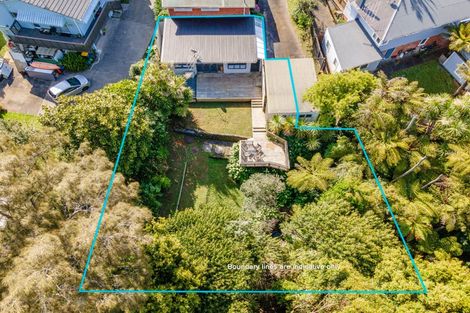 Photo of property in 2/45 Cron Avenue, Te Atatu South, Auckland, 0610