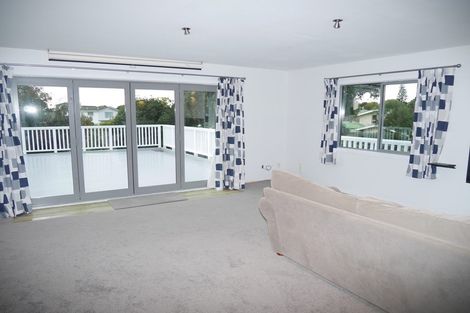 Photo of property in 11 Hicks Crescent, Waikanae Beach, Waikanae, 5036