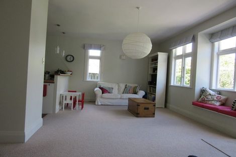 Photo of property in 25 Chamberlain Road, Karori, Wellington, 6012