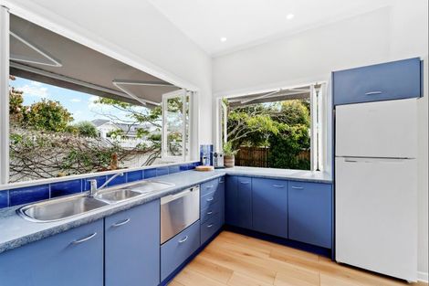 Photo of property in 3/7 Seaview Road, Northcote, Auckland, 0627