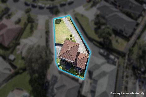 Photo of property in 27 Mt Lebanon Crescent, The Gardens, Auckland, 2105