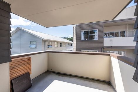 Photo of property in 8/27 Drummond Street, Mount Cook, Wellington, 6021