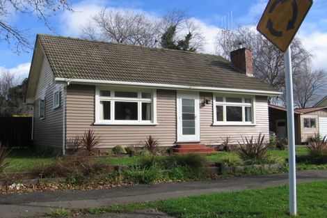 Photo of property in 46 Moheke Avenue, Roslyn, Palmerston North, 4414