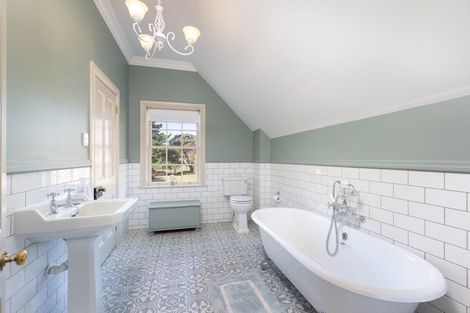 Photo of property in The Gables, 398 Waimea Road West, Brightwater, 7091